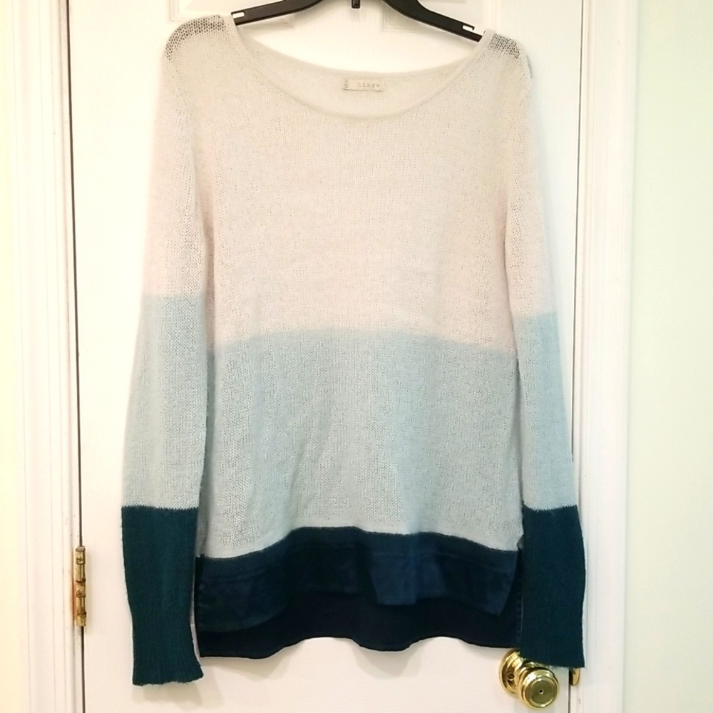 Sweater/ green and white/Med